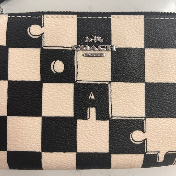 Coach Corner Zip Wristlet With Checkerboard Print - Limited Edition - NWT - Picture 10 of 11